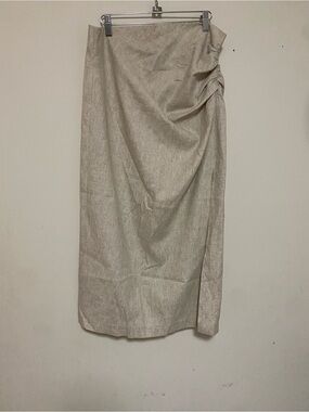 Zara Light Beige Midi Skirt with Side Ruched Detail
